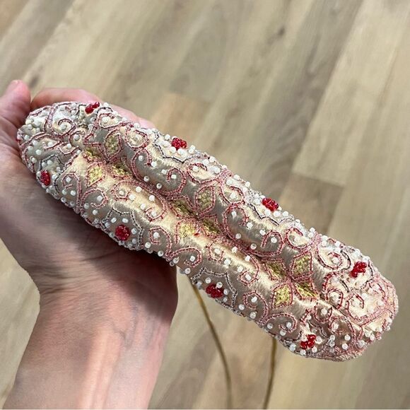 Preston & York Vintage Gold Beaded Kisslock Snake Chain Mini Bag in Gold/Red - Picture 8 of 11